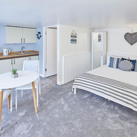 Host & Stay - Princess Place Studio Whitby Exteriér fotografie
