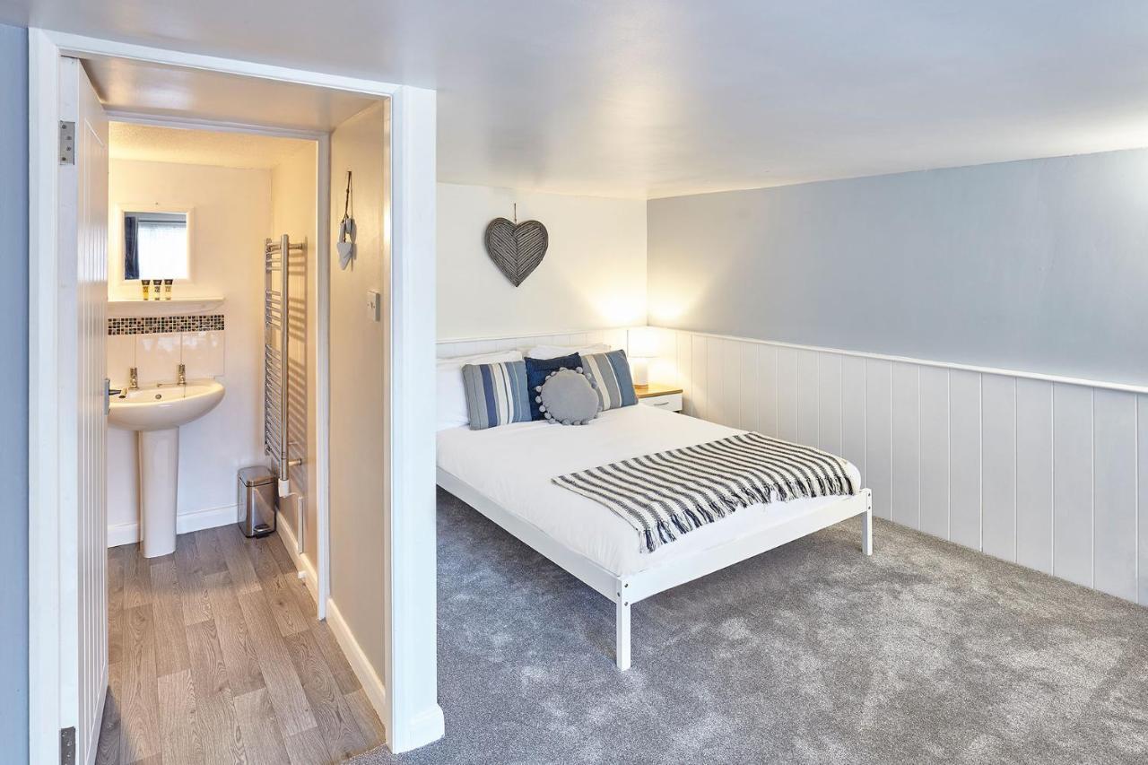 Host & Stay - Princess Place Studio Whitby Exteriér fotografie