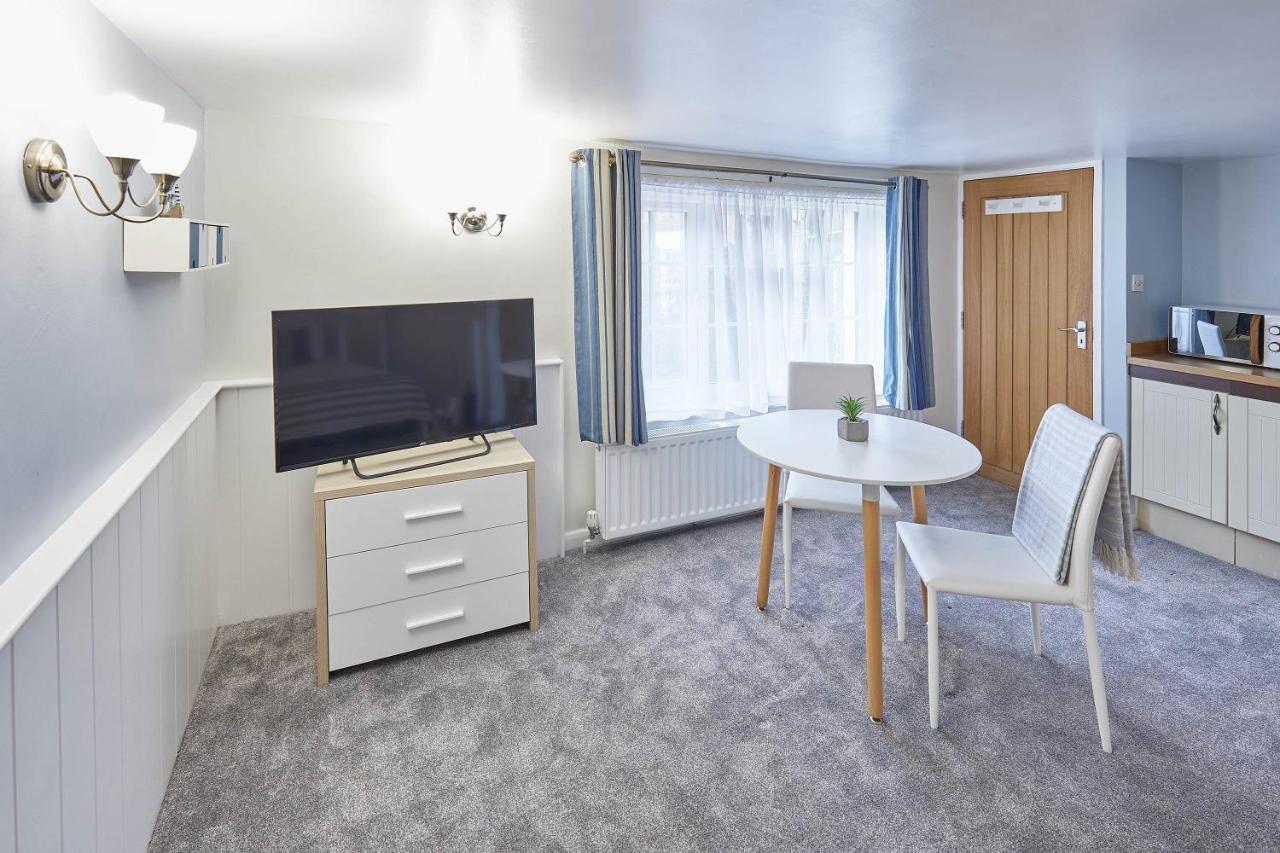 Host & Stay - Princess Place Studio Whitby Exteriér fotografie