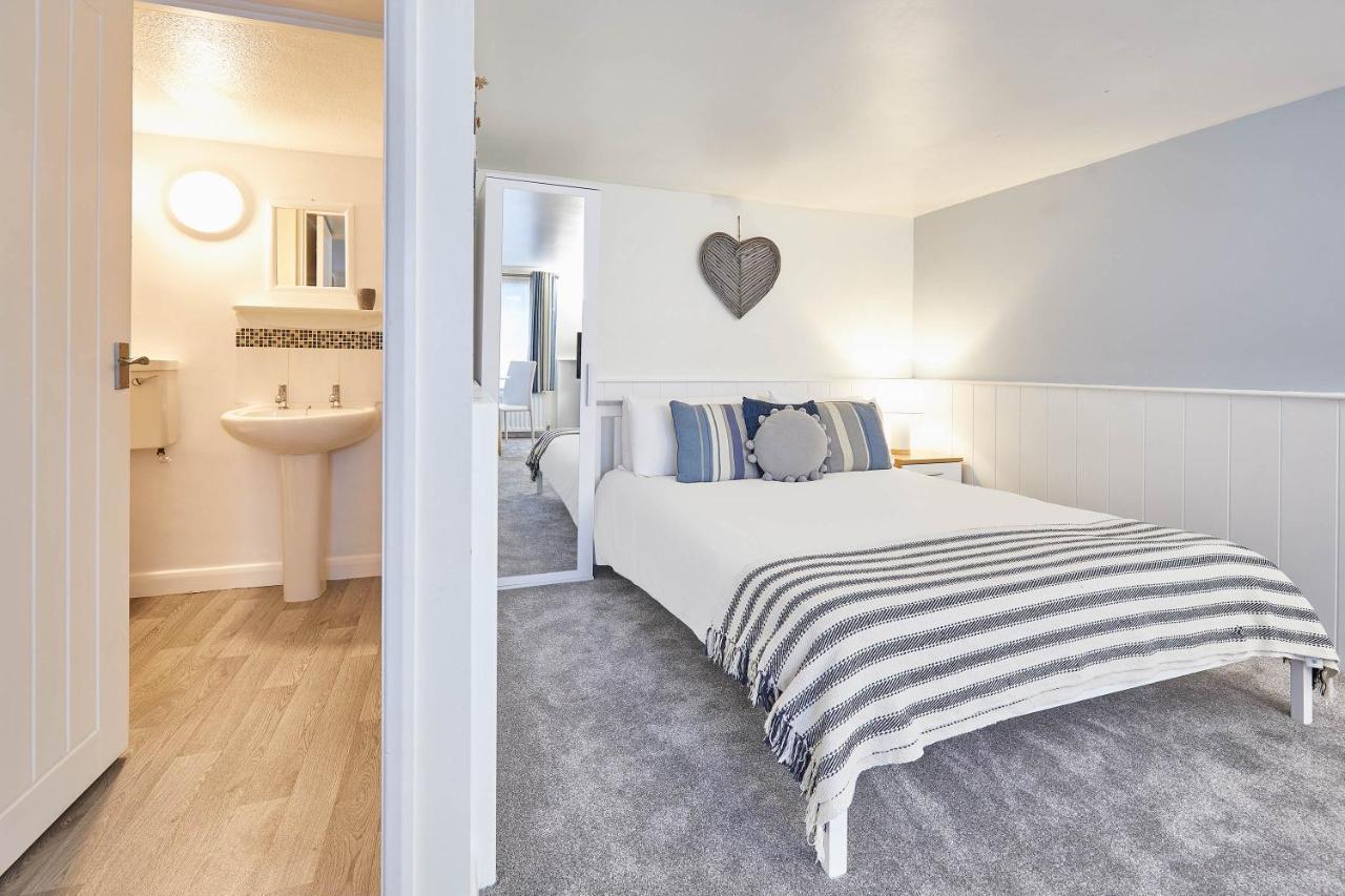 Host & Stay - Princess Place Studio Whitby Exteriér fotografie